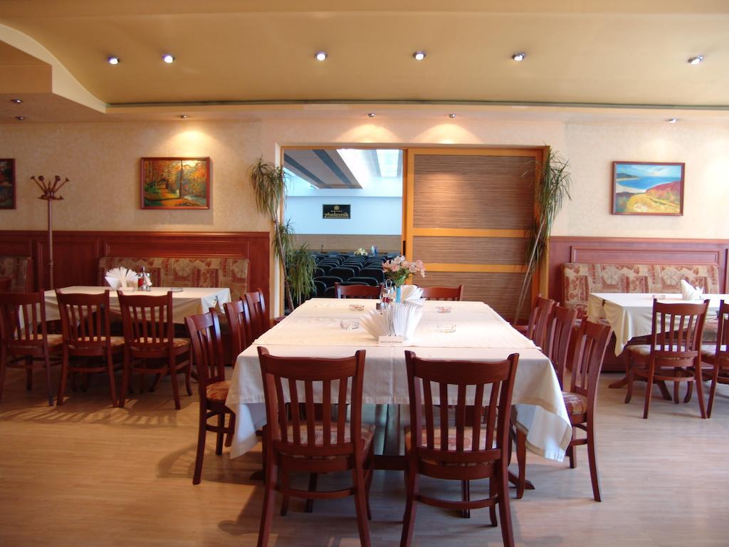 Hotel Zheleznik Stara Zagora Extérieur photo